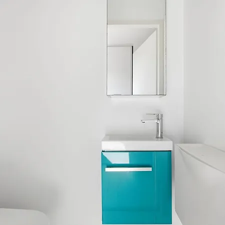 Herault Terrace Premium 2-bedroom With Terrace & In 펜션